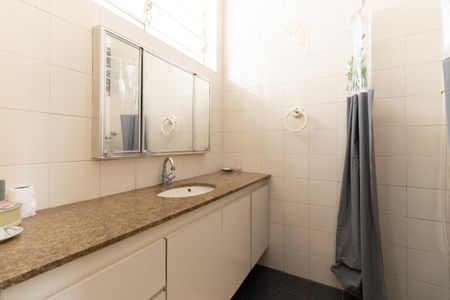 Casa à venda com 340m², 5 quartos e 1 vagaBanheiro da Suíte 3