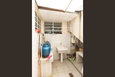 Casa à venda com 340m², 5 quartos e 1 vagaÁrea de Serviço 