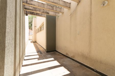 Casa à venda com 340m², 5 quartos e 1 vagaCorredor Lateral