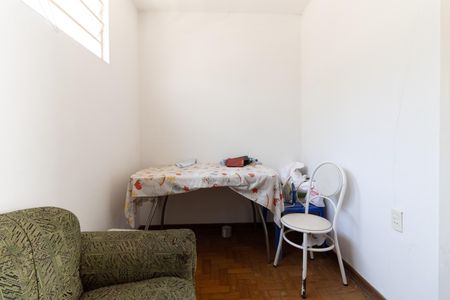 Casa à venda com 340m², 5 quartos e 1 vagaQuarto de Serviço 