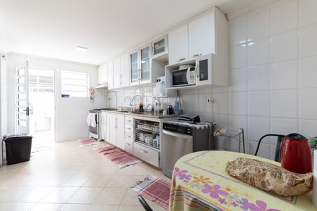 Casa à venda com 340m², 5 quartos e 1 vagaCozinha 