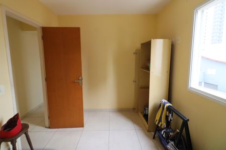 Quarto 2 de apartamento para alugar com 2 quartos, 52m² em Vila Osasco, Osasco