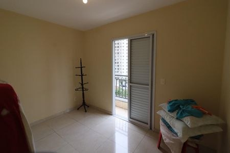 Quarto 1 de apartamento para alugar com 2 quartos, 52m² em Vila Osasco, Osasco