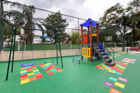 Apartamento à venda com 67m², 3 quartos e 1 vaga Apartamento à venda com 67m², 3 quartos e 1 vagaÁrea comum - Playground