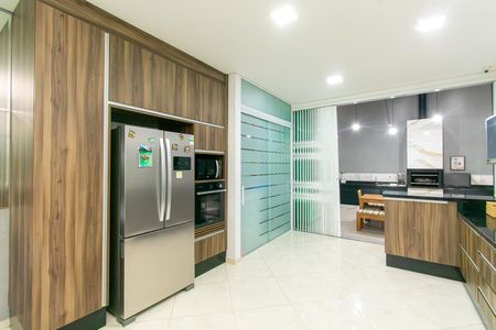 Casa à venda com 210m², 3 quartos e 2 vagas Casa à venda com 210m², 3 quartos e 2 vagasCozinha