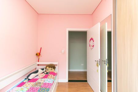 Casa à venda com 210m², 3 quartos e 2 vagas Casa à venda com 210m², 3 quartos e 2 vagasQuarto 2