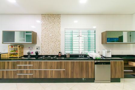 Casa à venda com 210m², 3 quartos e 2 vagas Casa à venda com 210m², 3 quartos e 2 vagasCozinha