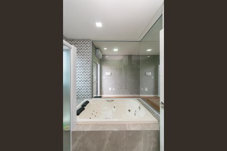 Casa à venda com 210m², 3 quartos e 2 vagas Casa à venda com 210m², 3 quartos e 2 vagasBanheiro da Suíte