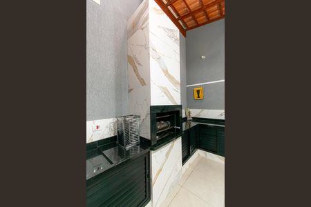 Casa à venda com 210m², 3 quartos e 2 vagas Casa à venda com 210m², 3 quartos e 2 vagasÁrea gourmet - Churrasqueira