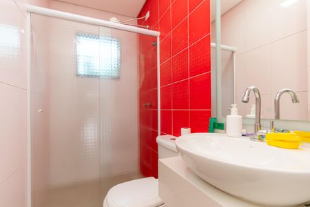 Casa à venda com 210m², 3 quartos e 2 vagas Casa à venda com 210m², 3 quartos e 2 vagasBanheiro social