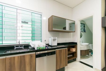 Casa à venda com 210m², 3 quartos e 2 vagas Casa à venda com 210m², 3 quartos e 2 vagasCozinha