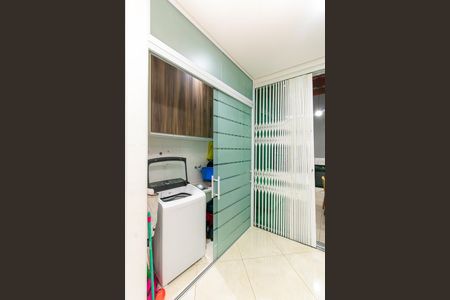 Casa à venda com 210m², 3 quartos e 2 vagas Casa à venda com 210m², 3 quartos e 2 vagasÁrea de Serviço