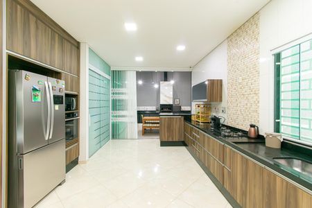 Casa à venda com 210m², 3 quartos e 2 vagas Casa à venda com 210m², 3 quartos e 2 vagasCozinha
