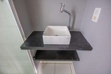 Apartamento à venda com 65m², 3 quartos e 1 vaga Apartamento à venda com 65m², 3 quartos e 1 vagaBanheiro da Suíte