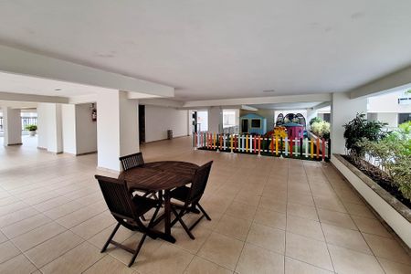 Apartamento à venda com 185m², 3 quartos e 2 vagas Apartamento à venda com 185m², 3 quartos e 2 vagasÁrea comum