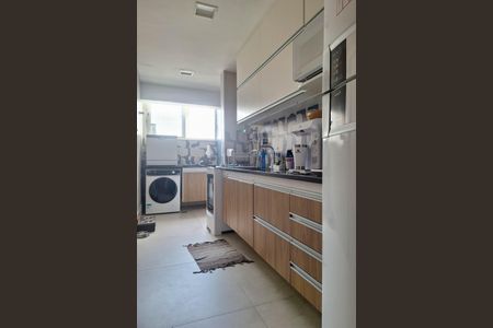 Apartamento à venda com 185m², 3 quartos e 2 vagas Apartamento à venda com 185m², 3 quartos e 2 vagasCozinha
