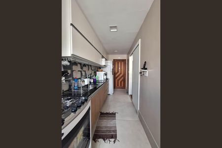 Apartamento à venda com 185m², 3 quartos e 2 vagas Apartamento à venda com 185m², 3 quartos e 2 vagasCozinha