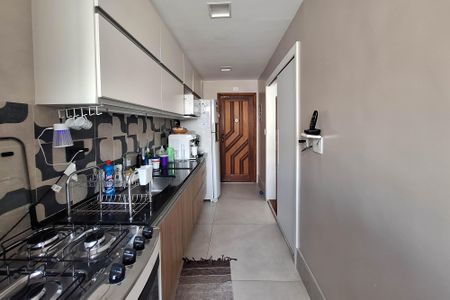 Apartamento à venda com 185m², 3 quartos e 2 vagas Apartamento à venda com 185m², 3 quartos e 2 vagasCozinha