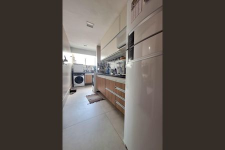 Apartamento à venda com 185m², 3 quartos e 2 vagas Apartamento à venda com 185m², 3 quartos e 2 vagasCozinha