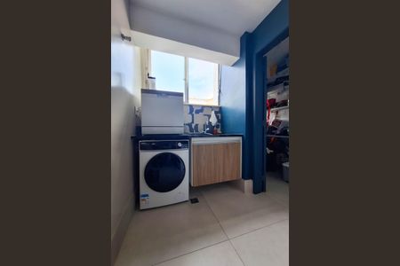 Apartamento à venda com 185m², 3 quartos e 2 vagas Apartamento à venda com 185m², 3 quartos e 2 vagasÁrea de Serviço