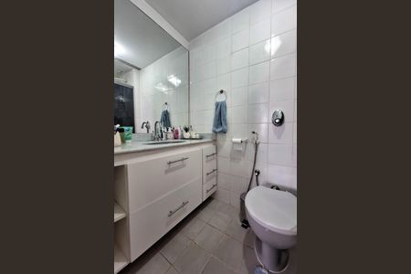 Apartamento à venda com 185m², 3 quartos e 2 vagas Apartamento à venda com 185m², 3 quartos e 2 vagasBanheiro 1