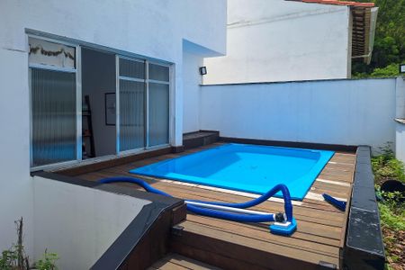 Apartamento à venda com 185m², 3 quartos e 2 vagas Apartamento à venda com 185m², 3 quartos e 2 vagasCobertura