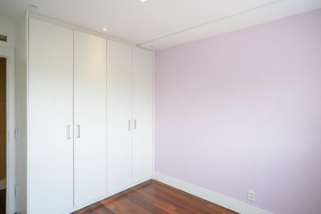 Apartamento à venda com 68m², 2 quartos e 1 vagaQuarto