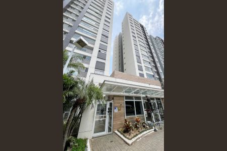 Apartamento à venda com 68m², 2 quartos e 1 vagaFachada + Placa