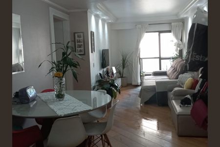 Apartamento à venda com 87m², 3 quartos e 2 vagas Apartamento à venda com 87m², 3 quartos e 2 vagasSala