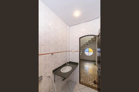 Casa à venda com 300m², 4 quartos e sem vaga Casa à venda com 300m², 4 quartos e sem vagaBanheiro Social 1
