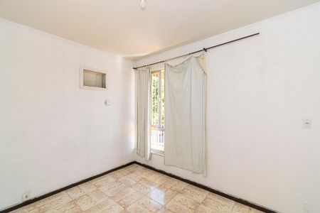 Casa à venda com 300m², 4 quartos e sem vaga Casa à venda com 300m², 4 quartos e sem vagaQuarto 2