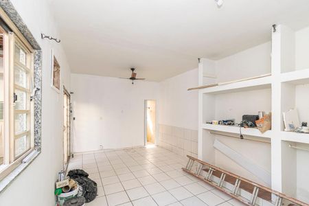 Casa à venda com 300m², 4 quartos e sem vaga Casa à venda com 300m², 4 quartos e sem vagaQuarto 4 Suíte 2
