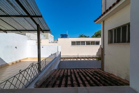 Vista do Quarto 3 de casa para alugar com 4 quartos, 300m² em Olaria, Rio de Janeiro