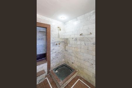 Casa à venda com 300m², 4 quartos e sem vaga Casa à venda com 300m², 4 quartos e sem vagaBanheiro da Suíte 1