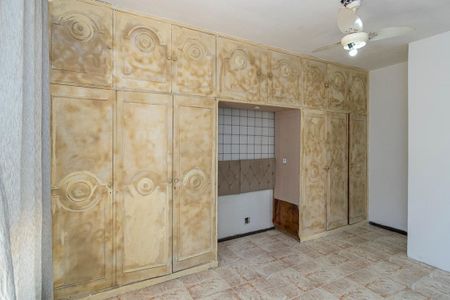 Casa à venda com 300m², 4 quartos e sem vaga Casa à venda com 300m², 4 quartos e sem vagaQuarto 1 - Suíte 1