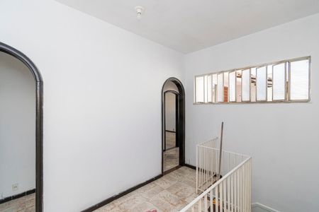 Casa à venda com 300m², 4 quartos e sem vaga Casa à venda com 300m², 4 quartos e sem vagaHall do 2º andar