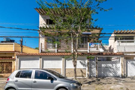Fachada do Imóvel de casa para alugar com 4 quartos, 300m² em Olaria, Rio de Janeiro