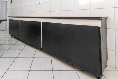 Casa à venda com 300m², 4 quartos e sem vaga Casa à venda com 300m², 4 quartos e sem vagaCozinha - Armários