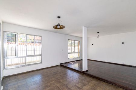 Sala de casa para alugar com 4 quartos, 300m² em Olaria, Rio de Janeiro