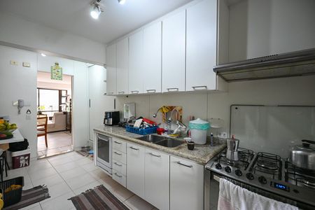Apartamento à venda com 115m², 3 quartos e 2 vagasCozinha