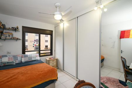 Apartamento à venda com 115m², 3 quartos e 2 vagasQuarto 2