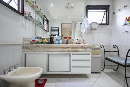 Apartamento à venda com 115m², 3 quartos e 2 vagasBanheiro Suíte 