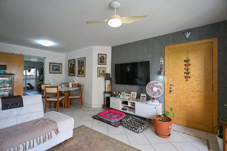 Apartamento à venda com 115m², 3 quartos e 2 vagasSala