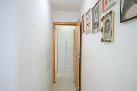 Apartamento à venda com 115m², 3 quartos e 2 vagasCorredor 