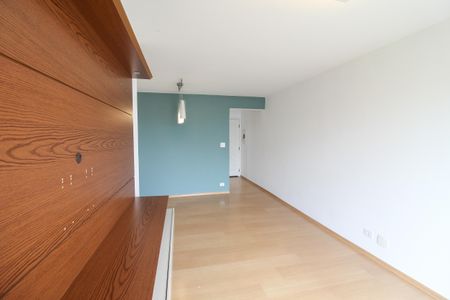 Sala de apartamento para alugar com 3 quartos, 81m² em Vila Albano, São Paulo