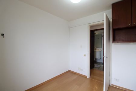 Quarto 1 de apartamento para alugar com 3 quartos, 81m² em Vila Albano, São Paulo