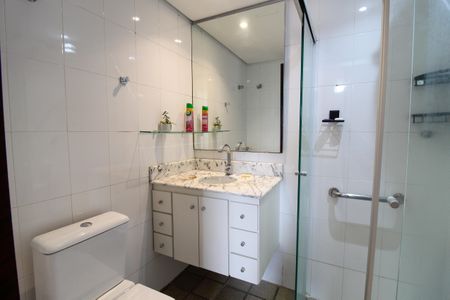 Apartamento à venda com 81m², 3 quartos e 1 vagaBanheiro