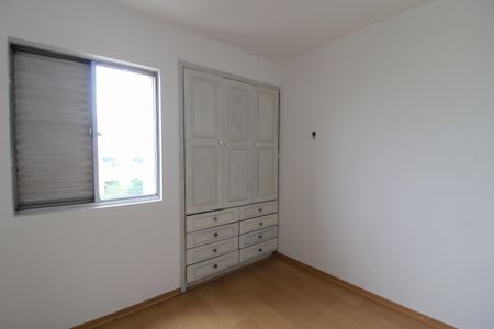 Apartamento à venda com 81m², 3 quartos e 1 vagaQuarto 1