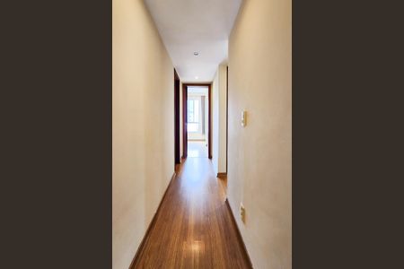 Apartamento à venda com 104m², 3 quartos e 1 vagaCorredor 