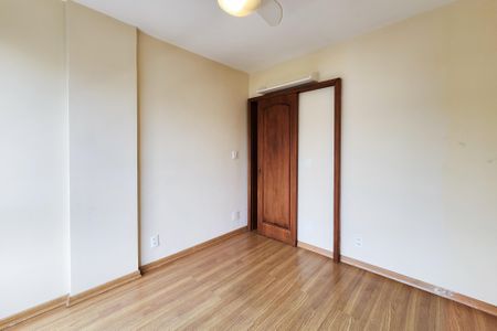 Apartamento à venda com 104m², 3 quartos e 1 vagaQuarto 2
